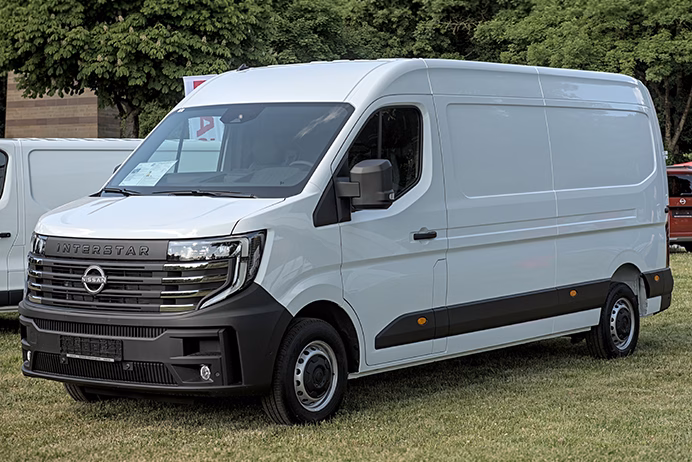 Nissan Interstar